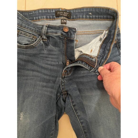 Judy Blue Womens Distressed Denim Jeans Size 26 Medium Wash - Picture 9 of 15